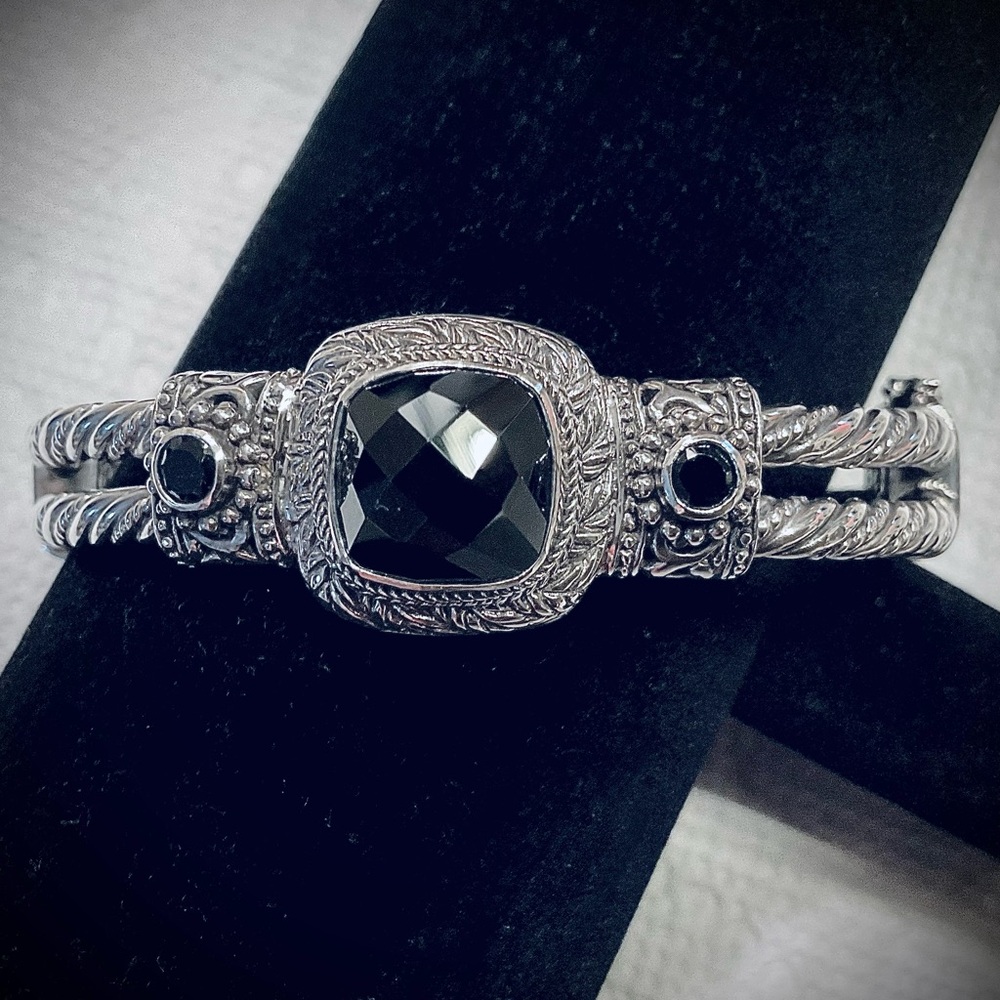 Artisan SARDA 5.95CTW Cushion/Round Cuts Black Spinel~925 Silver~Bangle~7.25”